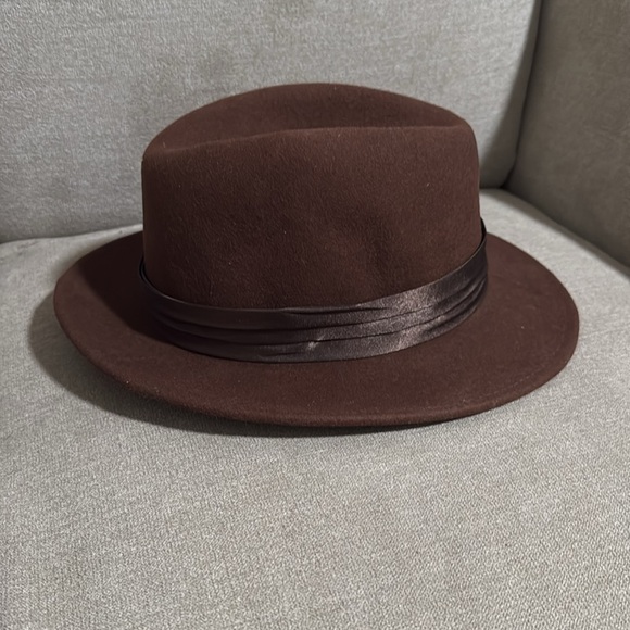 Den Zel Collection - Picture 3 of 3